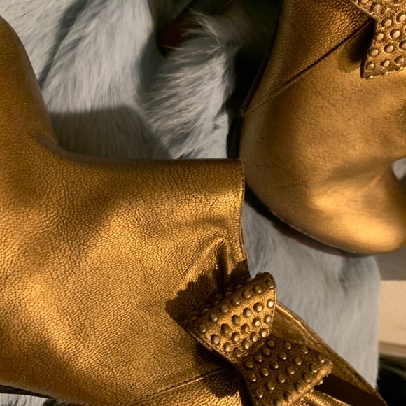 GOLD STUDDED BOW TIE ANKLE BOOT - Picture 3 of 15